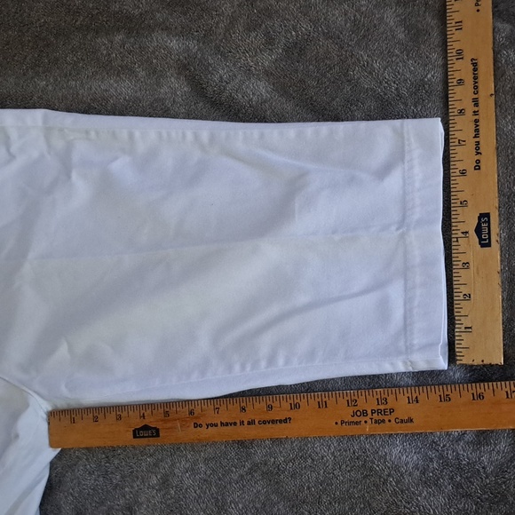 St. Johns Bay White Crop Shorts - Picture 5 of 6